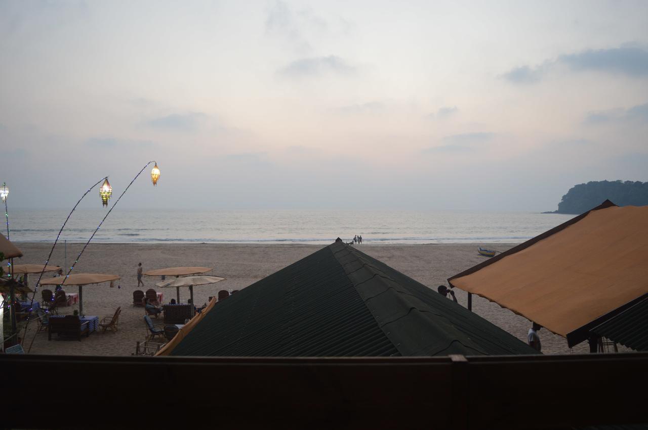 Anantra Sea View Resort Агонда Экстерьер фото