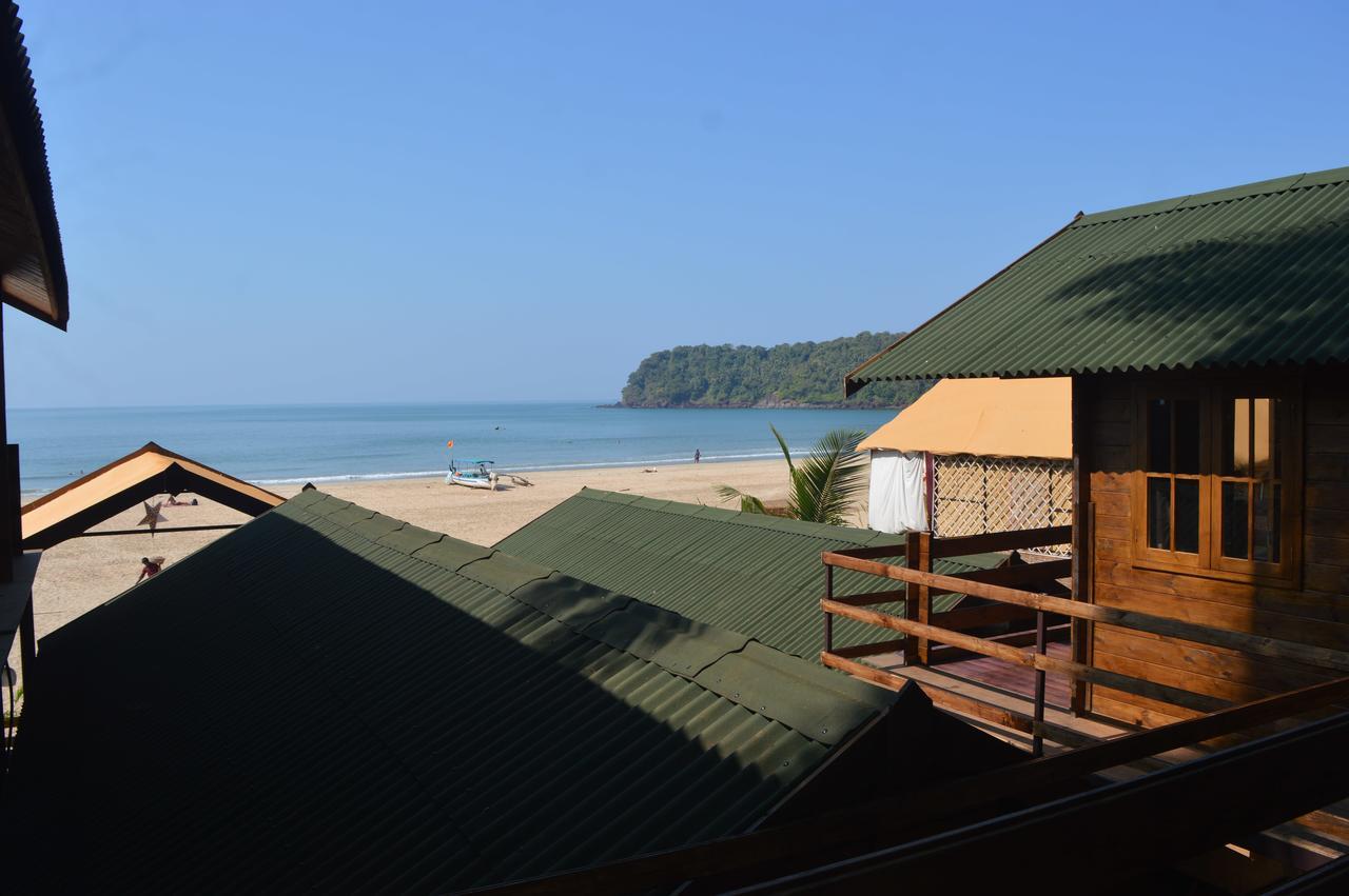 Anantra Sea View Resort Агонда Экстерьер фото
