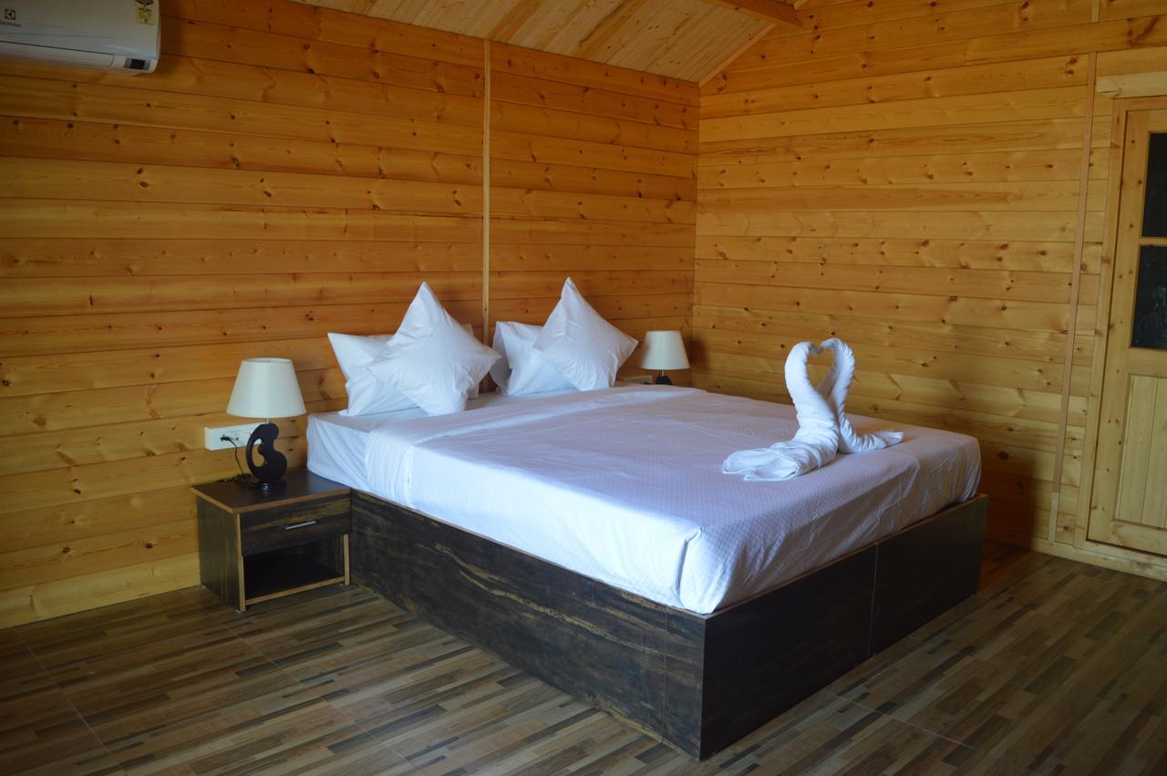 Anantra Sea View Resort Агонда Экстерьер фото