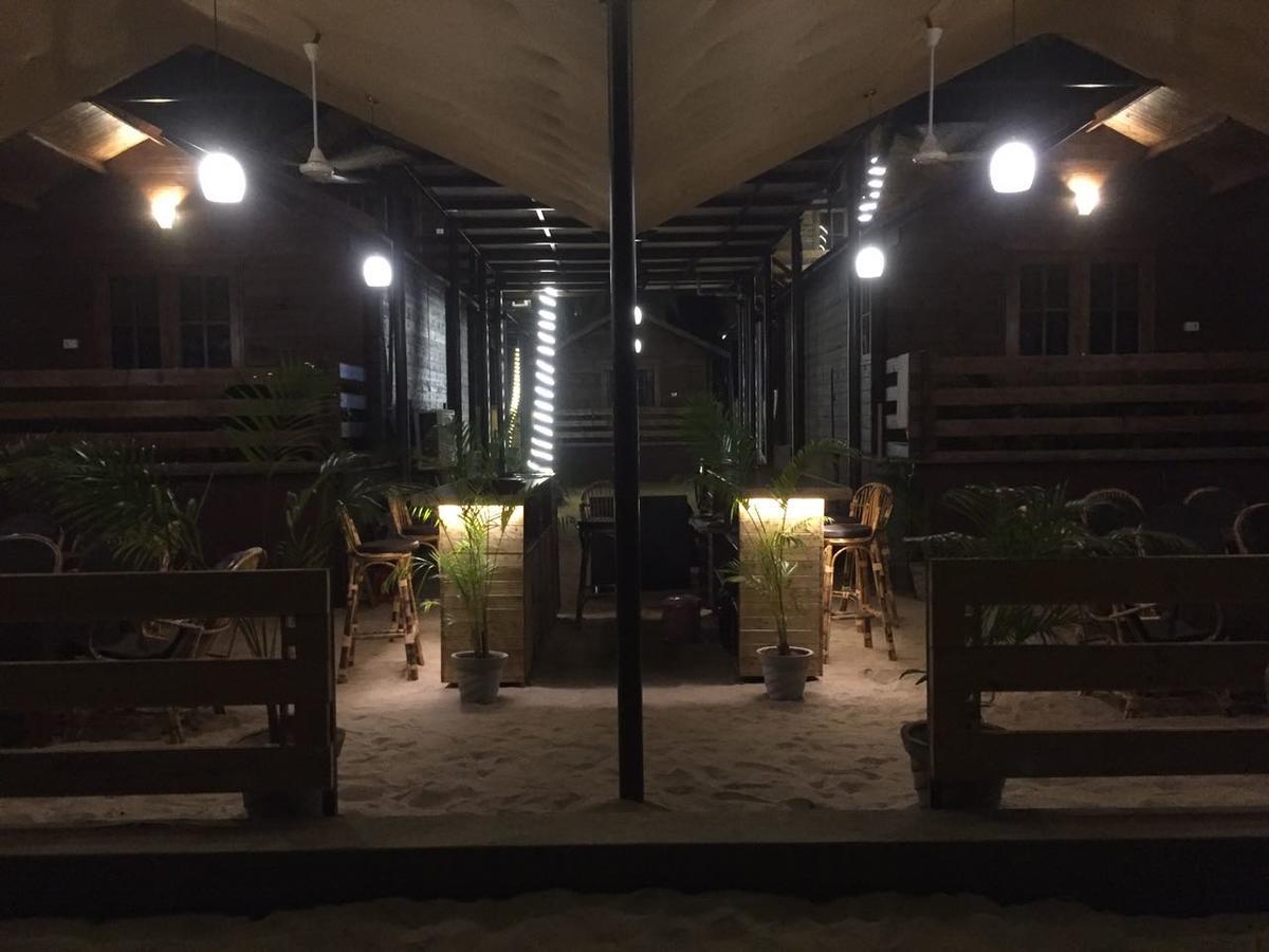 Anantra Sea View Resort Агонда Экстерьер фото