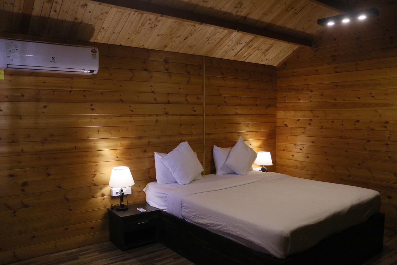 Anantra Sea View Resort Агонда Экстерьер фото